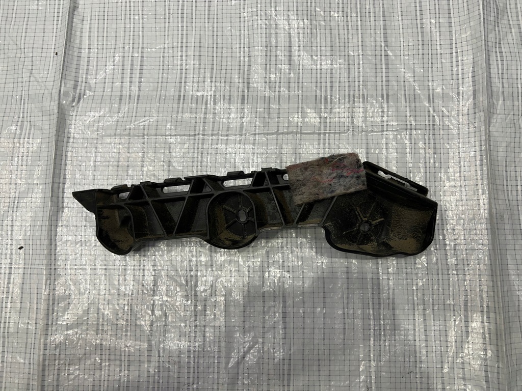 фото №1, Направляющая кронштейн бампера задняя fabia iii