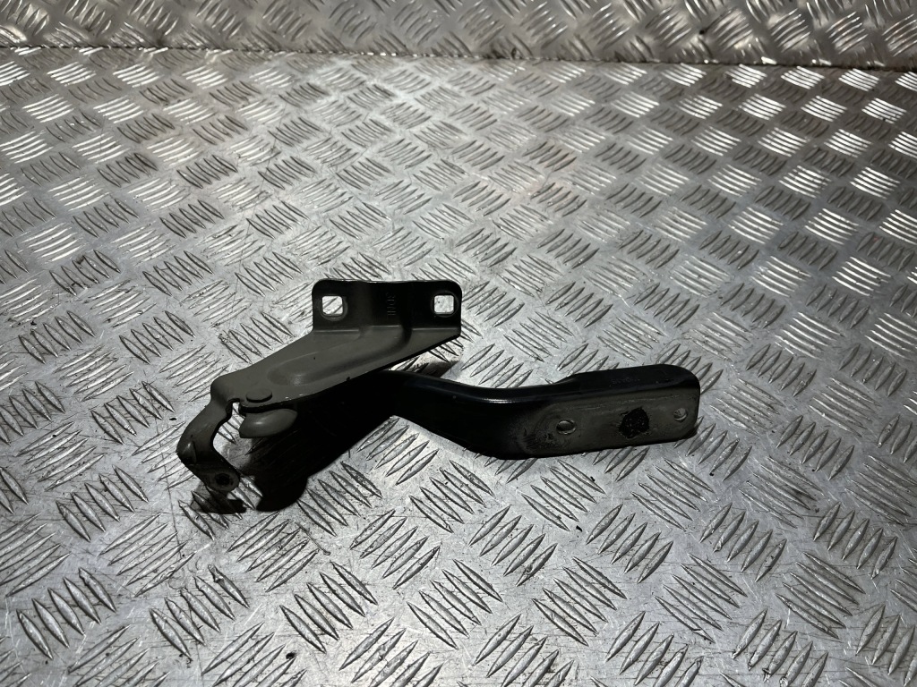 Купити Петля капота ліве nissan pulsar 14-