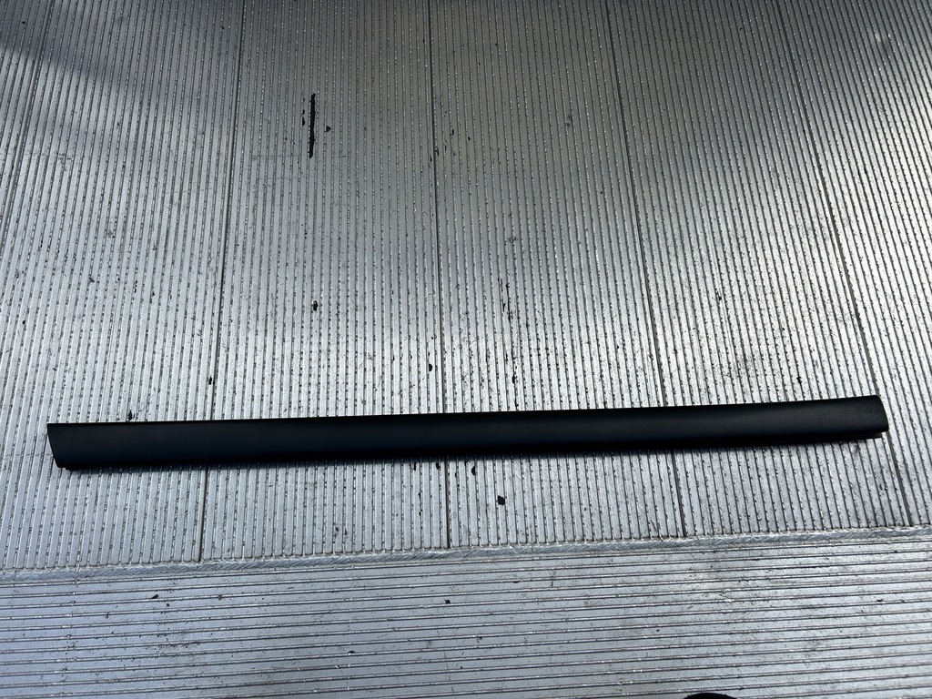 фото №1, Молдинг нижняя дверь левый задняя audi a8 d2 lift long