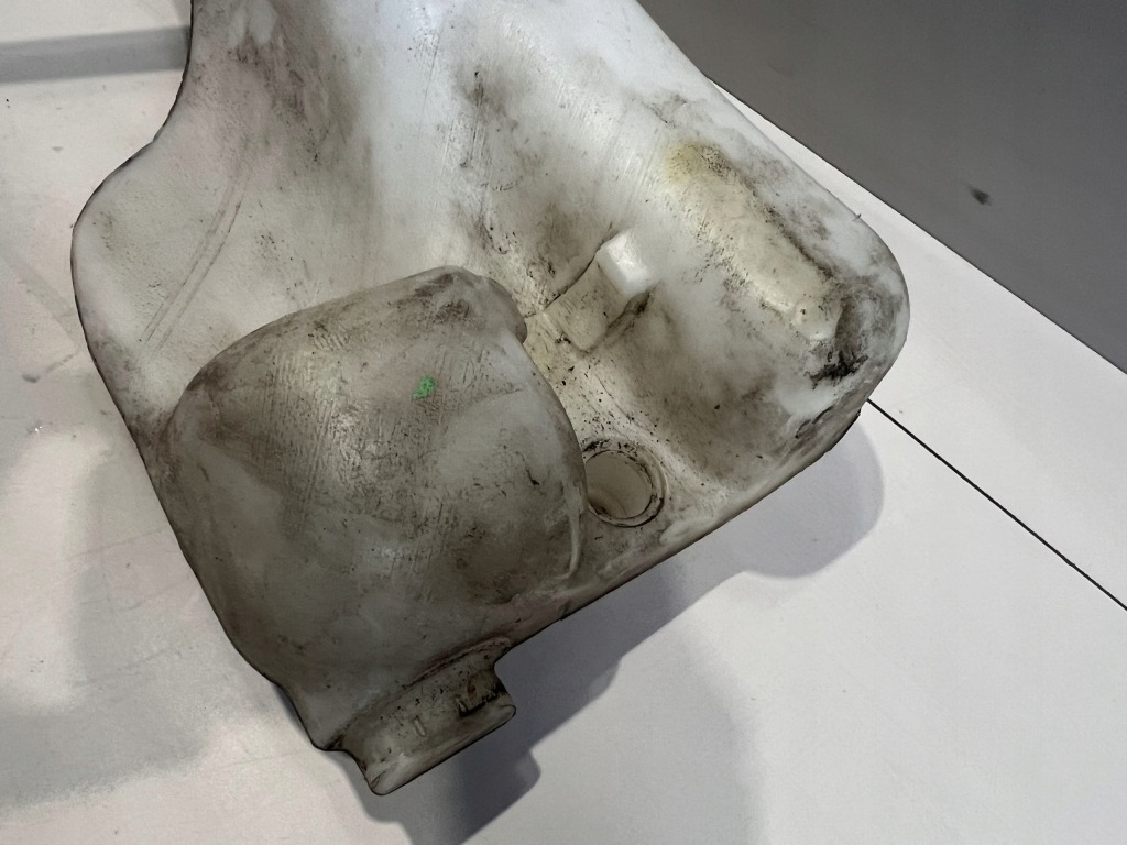 фото №7, Бачок омивача renault scenic iii 289108770r / 289108335r