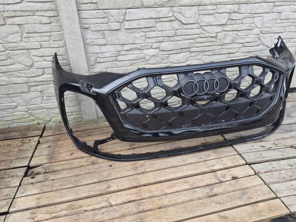 Бампер передній перед audi q5 sq5 8ma807437b решітка радіатора чорний Київ