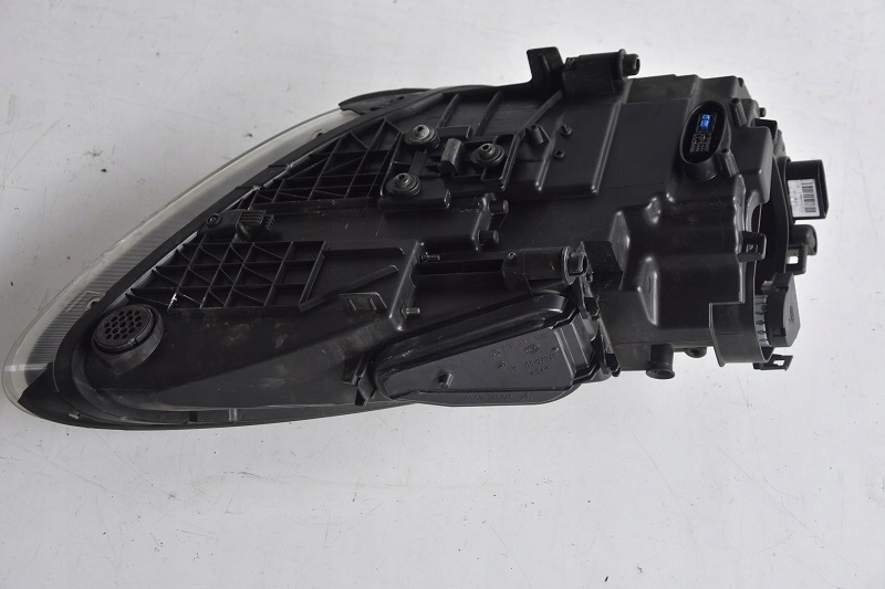 фото №4, Porsche cayenne 7p лампа перед