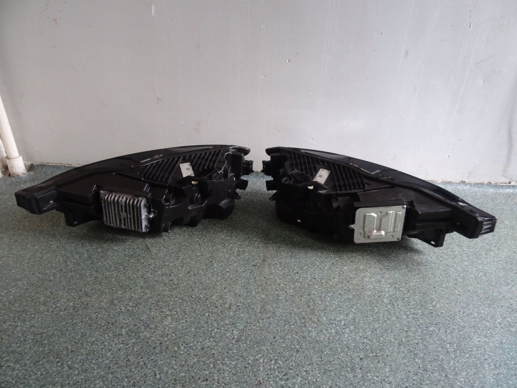 Volvo xc60 xc 60 2 рестайлинг  фары передние full led левая + правый с Разборки