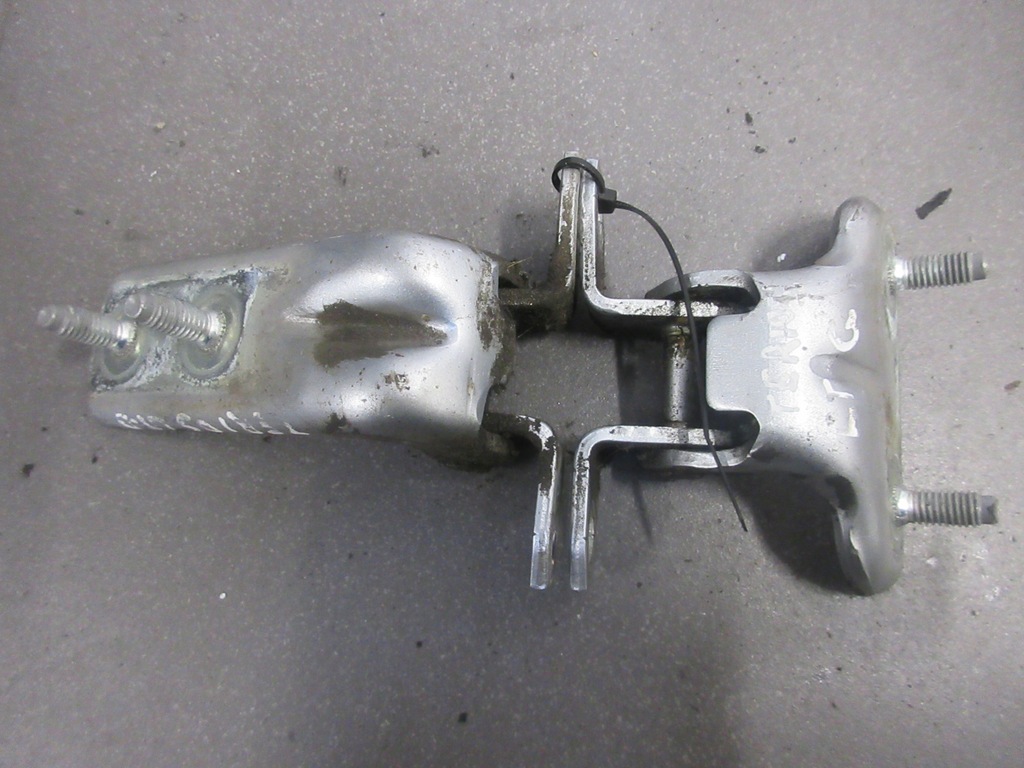 фото №1, Петля петли дверь левый задняя terios ii 06- s28