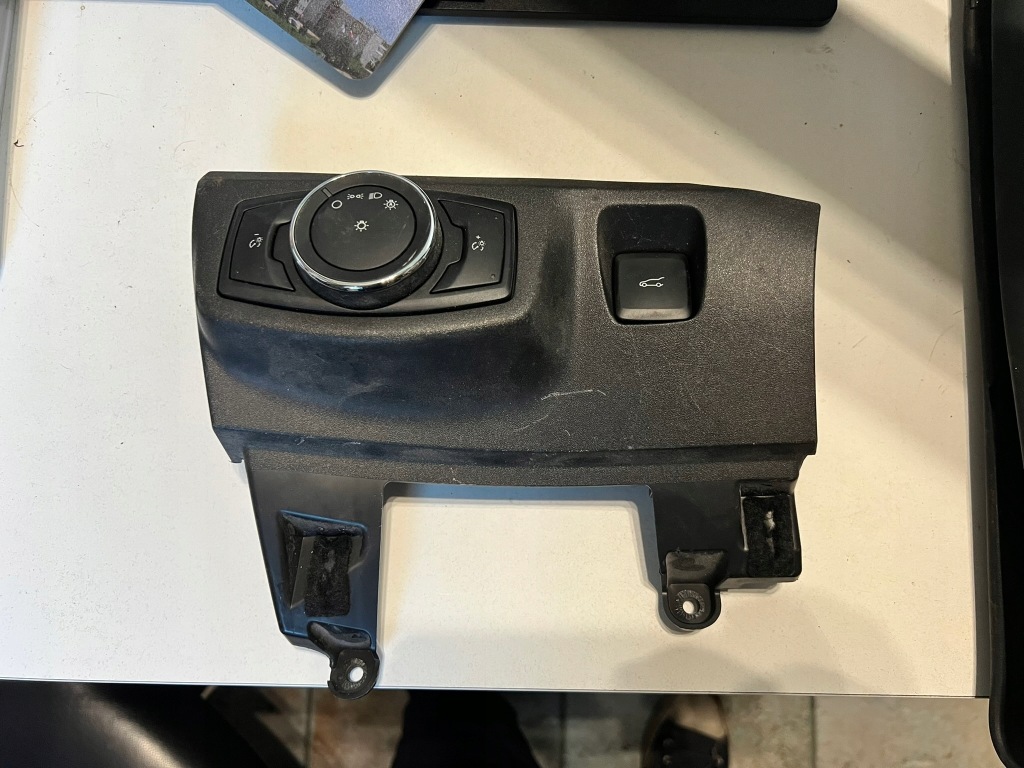 фото №1, Защита заглушка консоли ford mondeo mk5 fusion ds73-f043k93-a