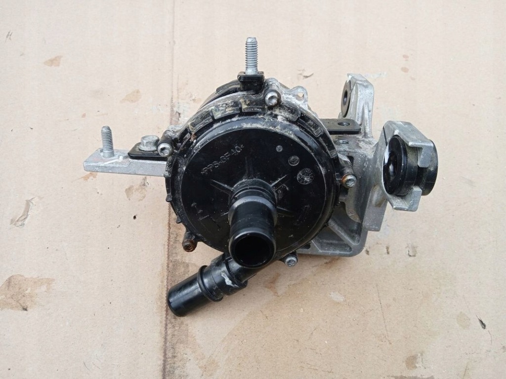 Помпа жидкость воды kia ev6 22r в Украине