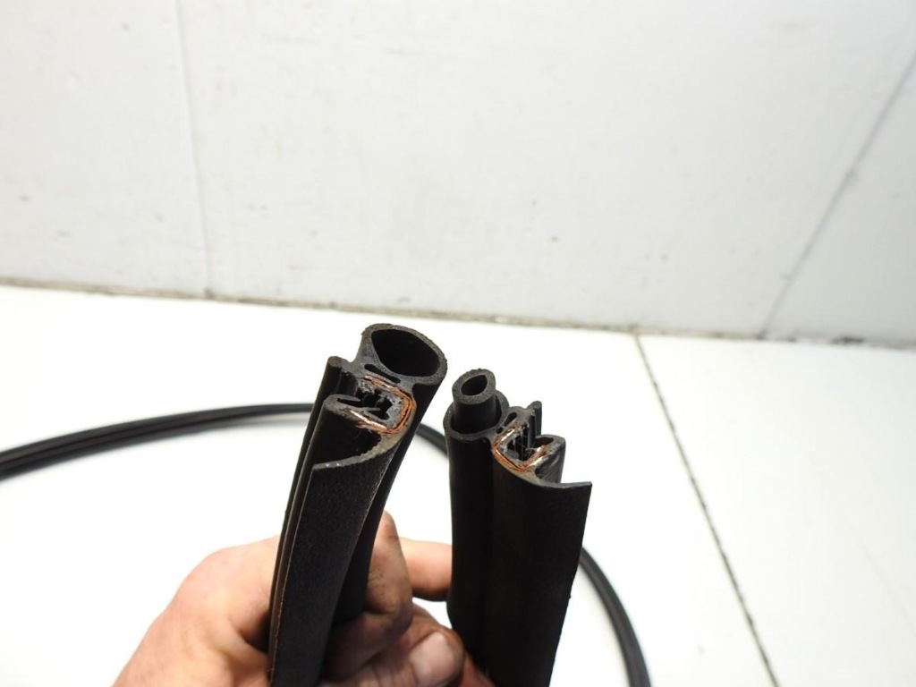 фото №3, Прокладка дверь правый перед renault kangoo ii