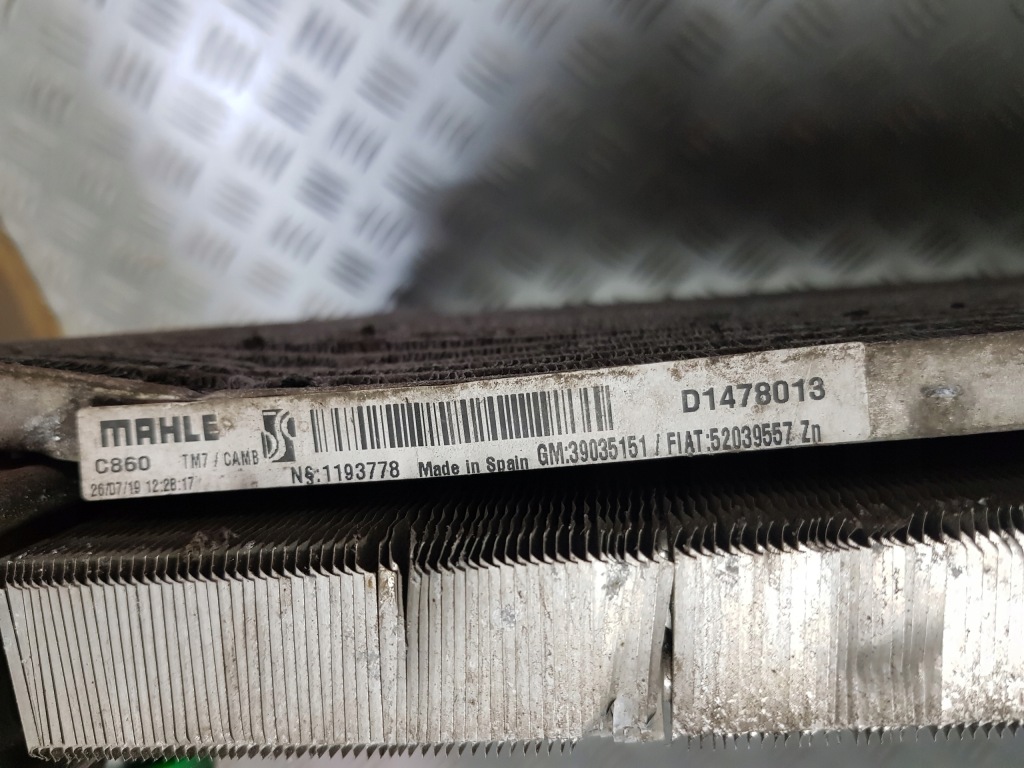 Радиатор воды жидкость кондиционер кондиционера corsa e 5 в Украине