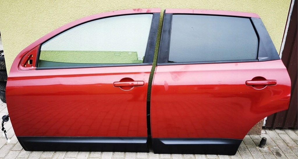 фото №1, Nissan qashqai j10 +2 lift 09-13 дверь левая задняя демонтаж