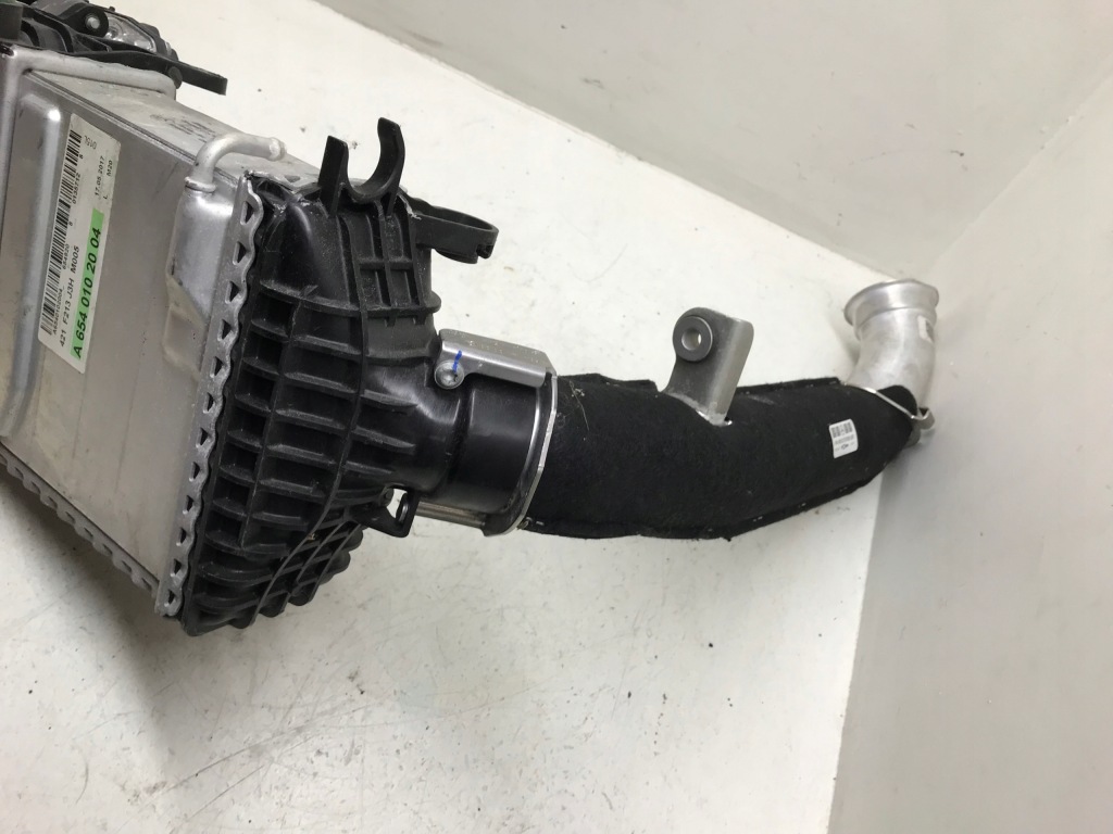 Mercedes e klasa 2.0 cdi 654 w213 радиатор воздуха интеркулер Киев