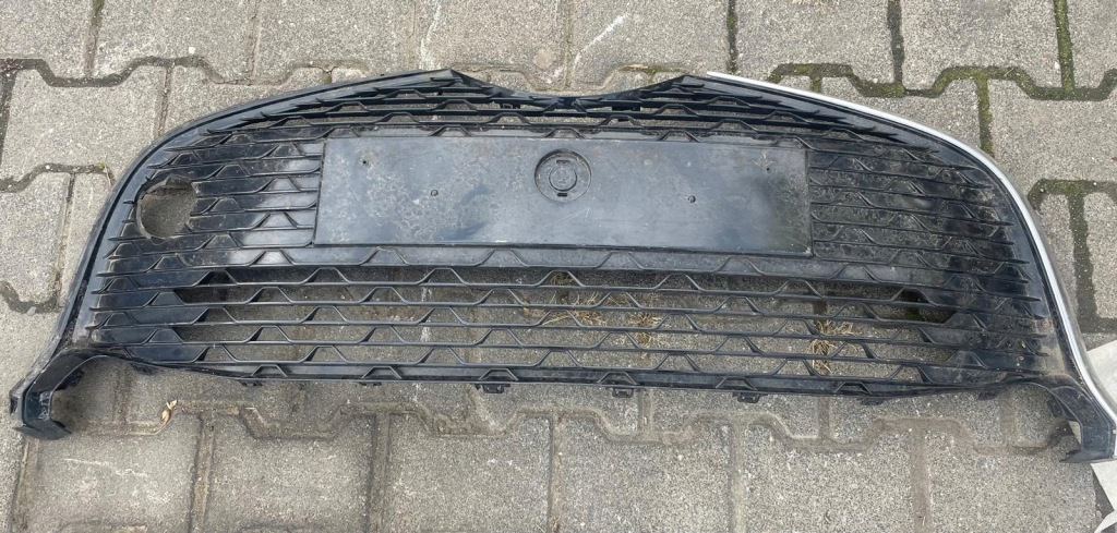 фото №1, Toyota yaris iii lift решітка радіатора+ хром