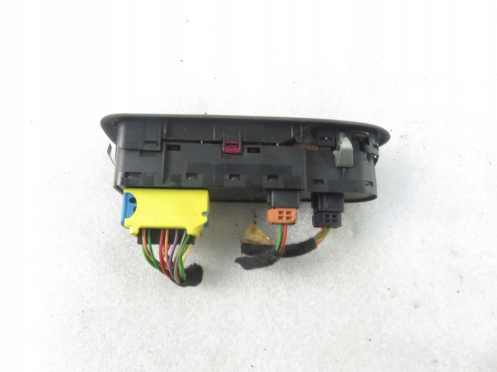 фото №8, Панель окон peugeot 508 96662118zd