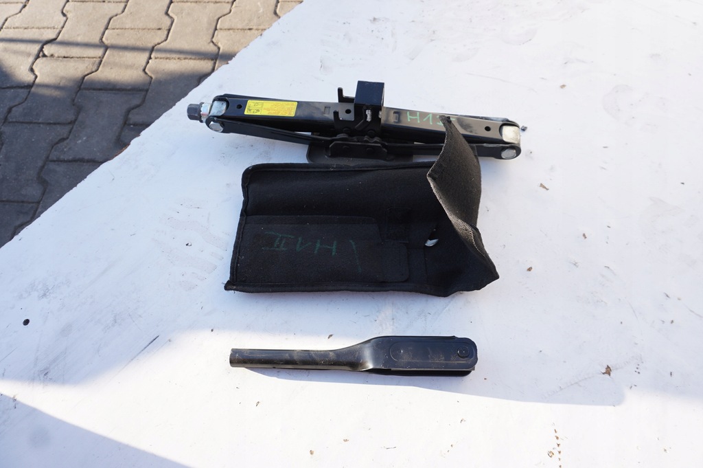 фото №1, Домкрат ключі hyundai h1 2 ii