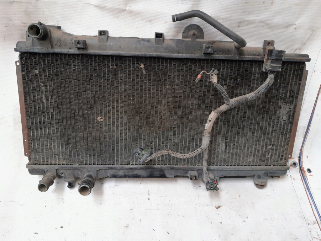 Радіатор води рідина fiat punto 1 1.2 автоматична коробка передач Доставка