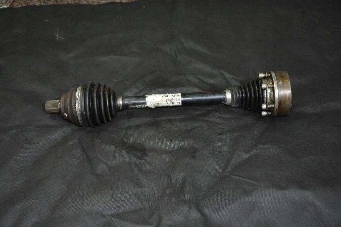 Купить Приводной вал левая vw golf touran 1k0407271hq