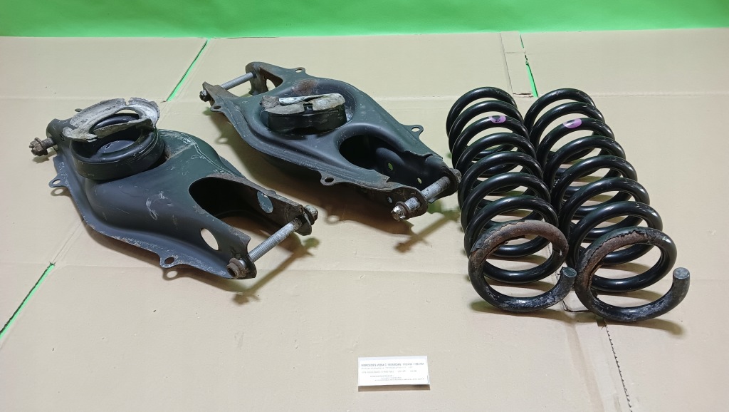 фото №1, Рессора a2043240304 кронштейн рессора комплект задняя mercedes w204