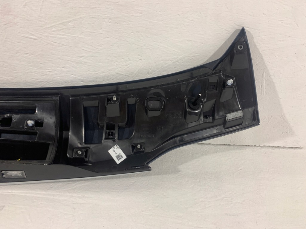 фото №8, Накладка кришки задня maserati levante 670042733