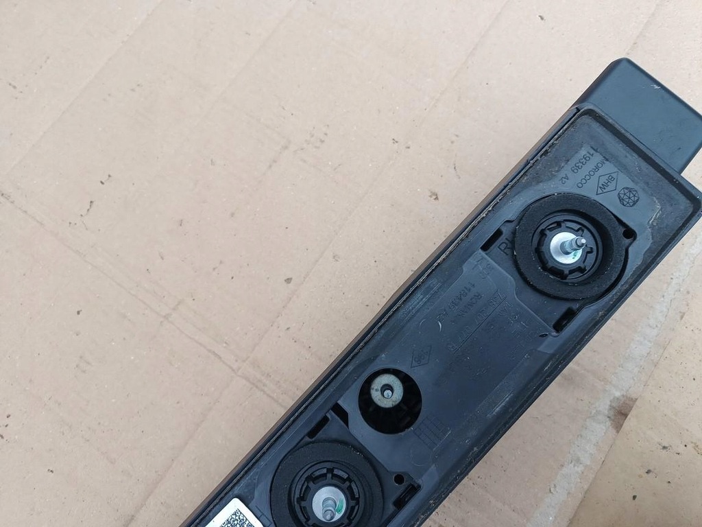 фото №10, Dacia sandero stepway iii 21r- рейлинг крышный правый 738207077r 738200036r