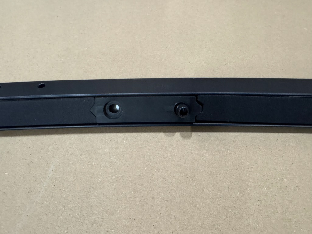 Audi e-tron q8 4k4 sportback рейлинги кровельные 4k4860021 4k4860022 1p9 77km Доставка