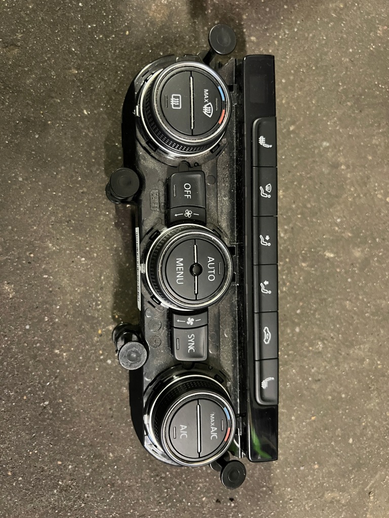 фото №1, Vw golf vii lift панель кондиционера 5g0907044cf