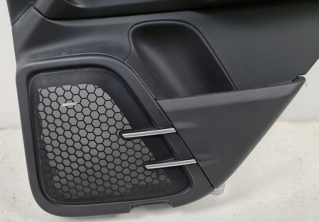 фото №5, Обивка обшивка правый задняя porsche cayenne ii 7p5