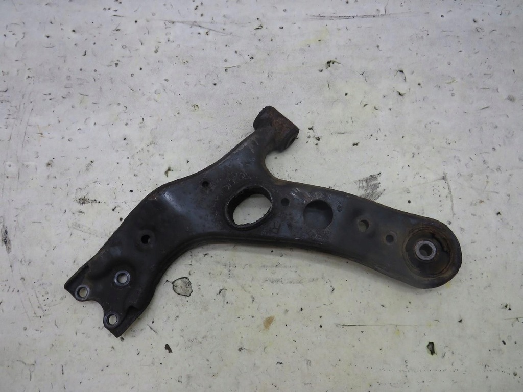 фото №1, Рычаг правый перед toyota rav 4 iv