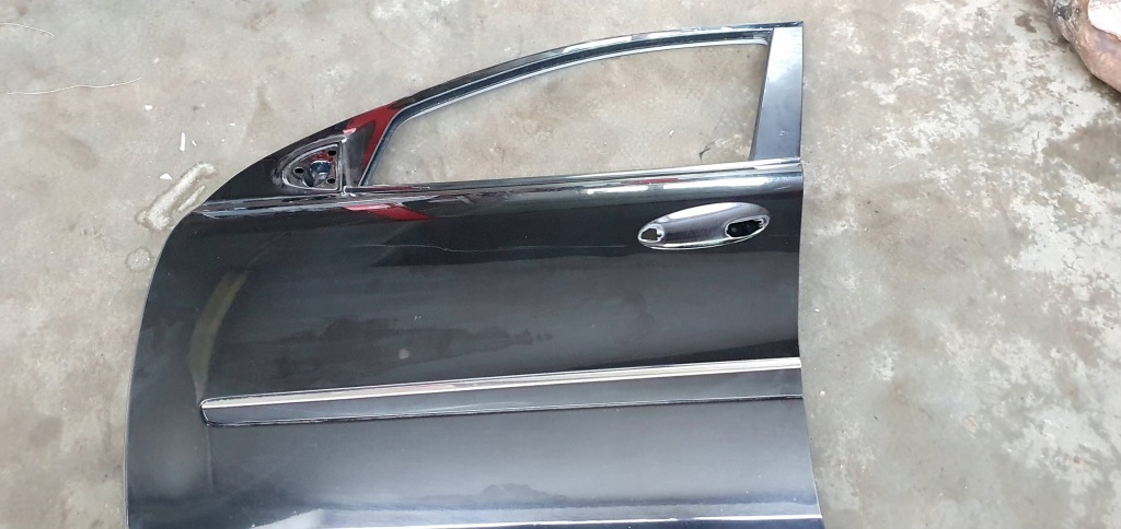 Дверь левое  перед к ml 164 Недорого