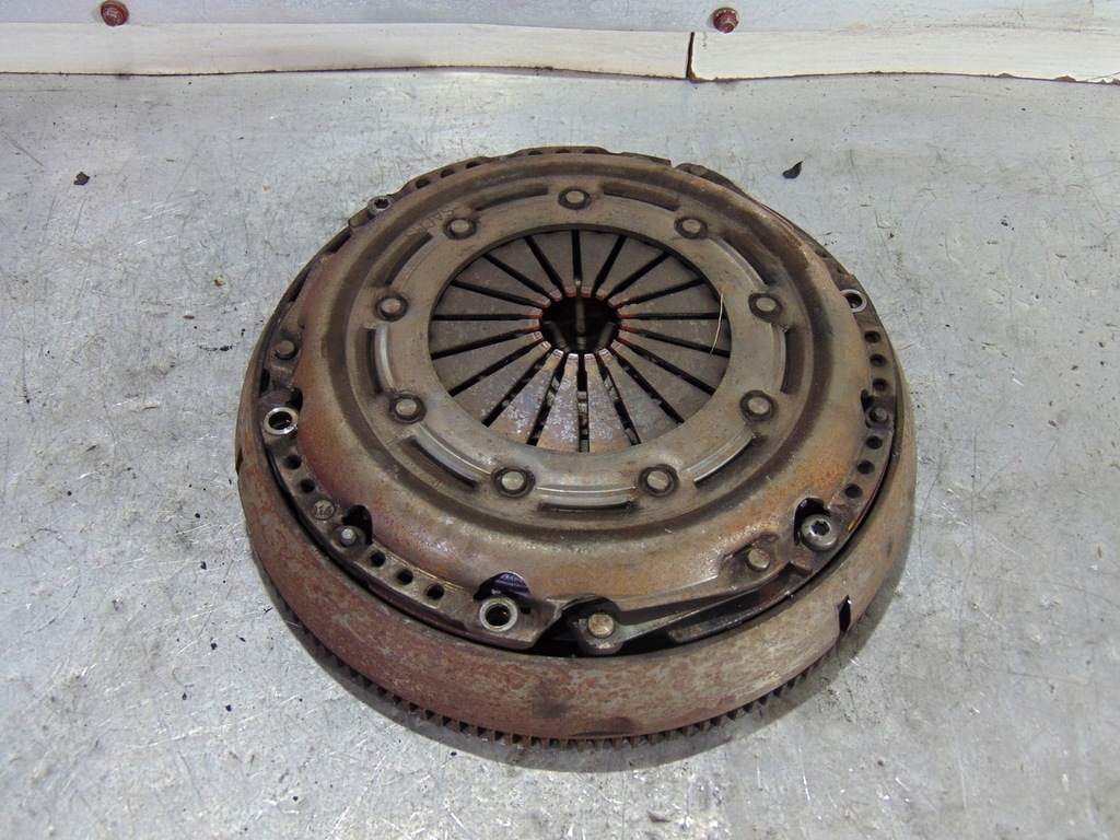 фото №1, Зчеплення диск притиск peugeot 3008 1.6 hdi 10r