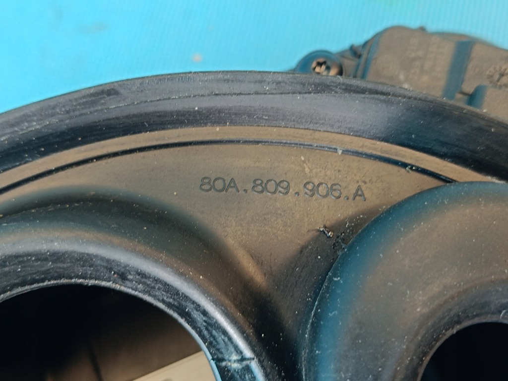 фото №13, Audi q5 fy lift 2.0tdi 150kw 2022r вкладиш кришка заливної пального lx7l 80a809907