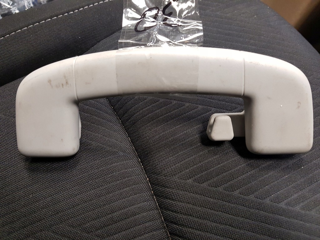 фото №1, Ручка кронштейн стельовий vw t-roc 2g0857643