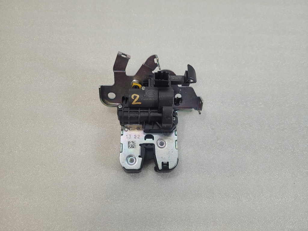 фото №1, Audi q7 замок кришки багажника 4m0827506e