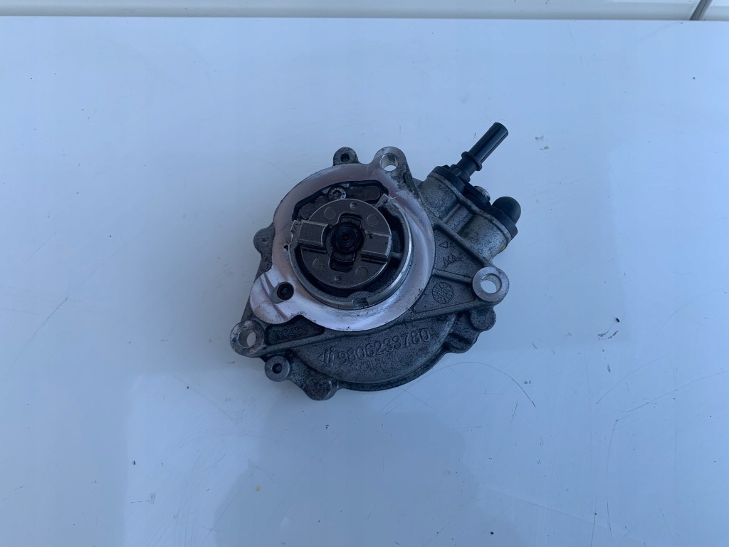 фото №1, Citroen c3 iii насос вакуум 9806233780