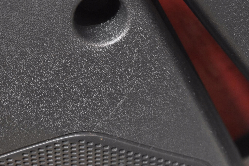 Карка обшивки дверь комплект европа  peugeot 208 1 1 5d hb рестайлинг  15-19 с Разборки