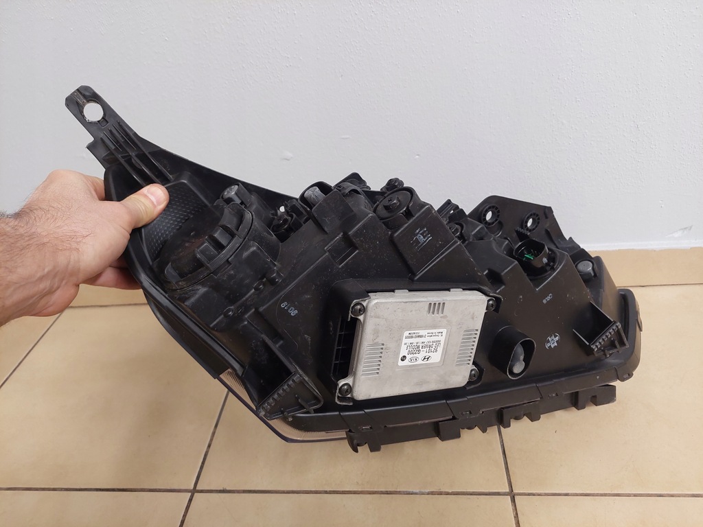 фото №4, Hyundai ioniq full led левая