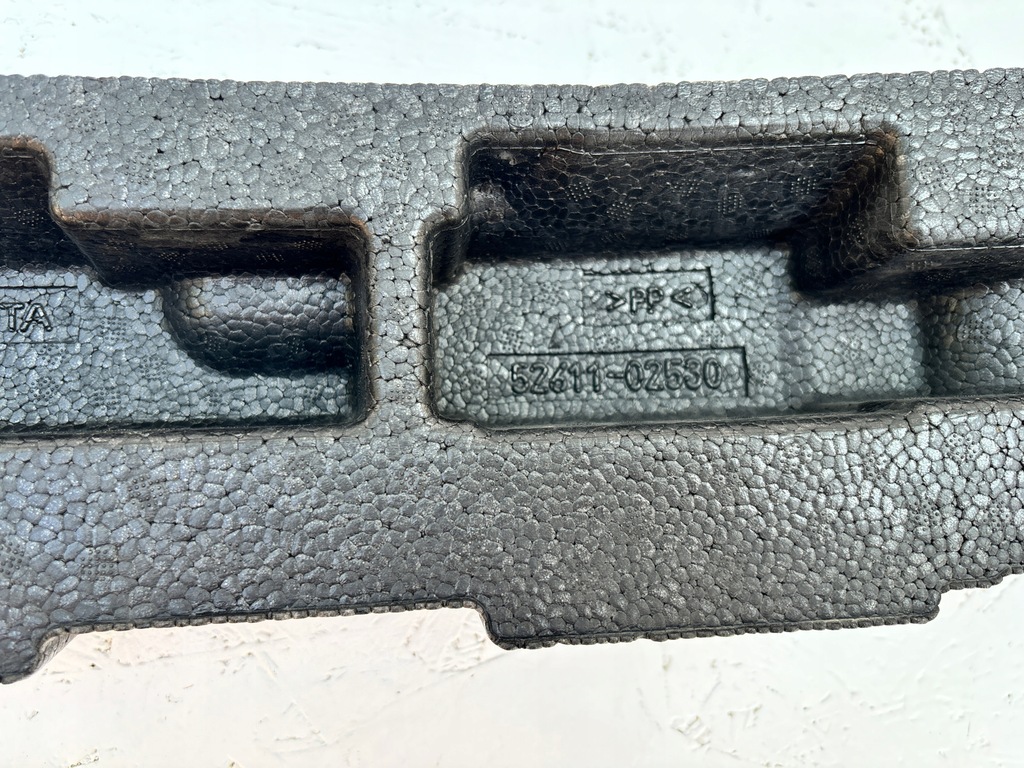 фото №13, Toyota corolla e21 18r- піна абсорбер бампера перед 52611-02530