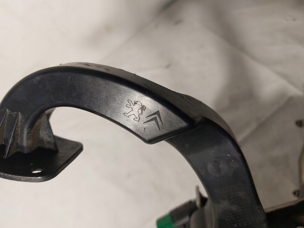 фото №8, Педаль сцепления тормоза peugeot 208 i eu