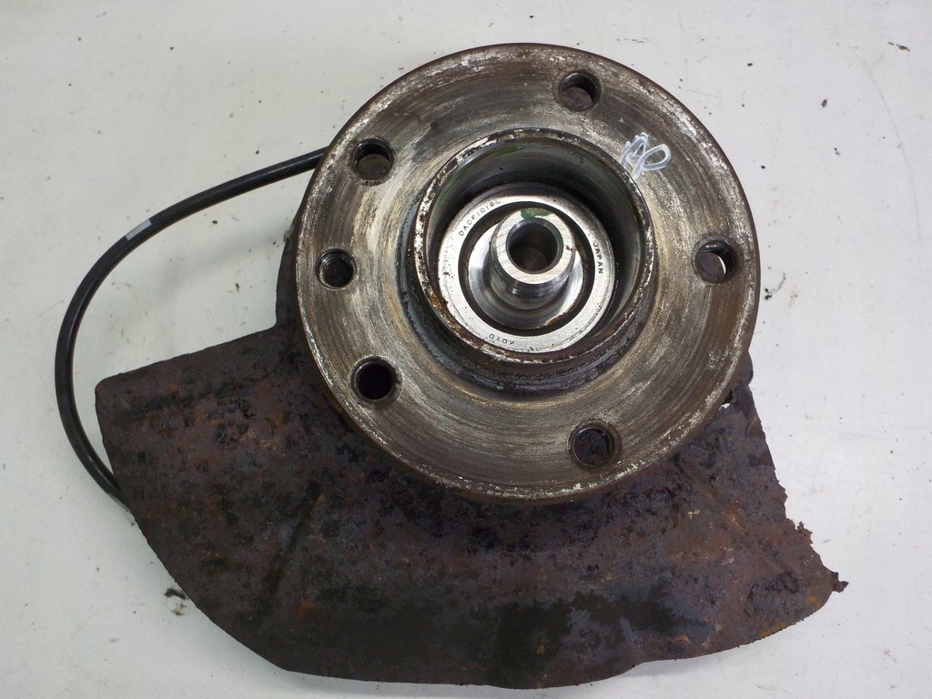 фото №1, Opel omega поворотний кулак ступиця права