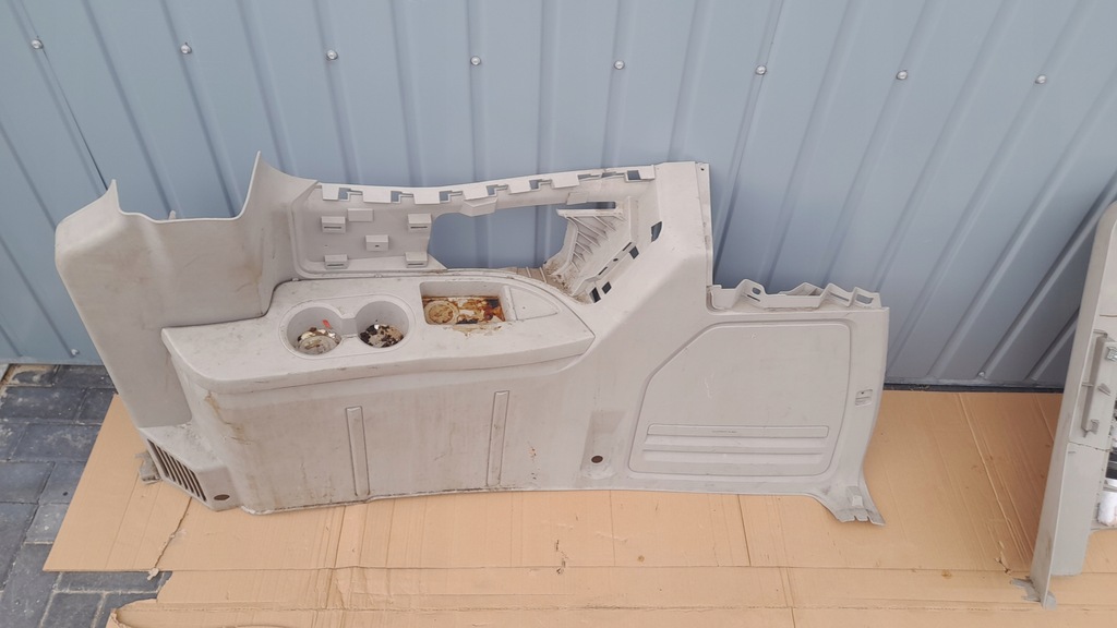 фото №10, Chrysler town country v 10-20 обшивка багажника левый правый usa