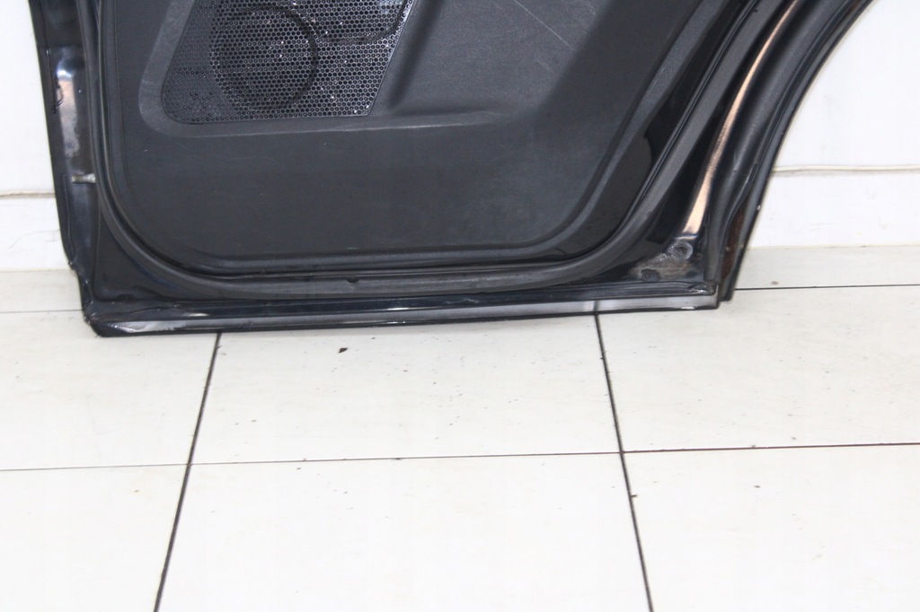 фото №8, Mitsubishi pajero iv 2006r- двері праве задні правий задня x24b - код лакофарбового покриття