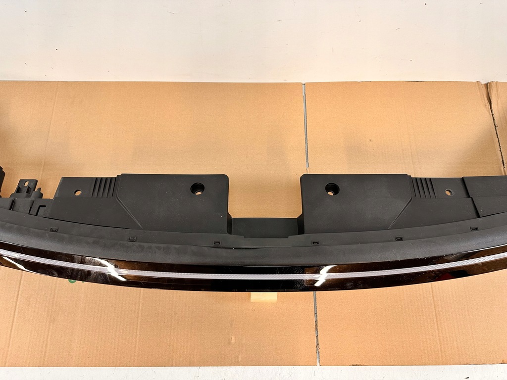 фото №6, Hyundai kona ii 2 23- led лампа верхній