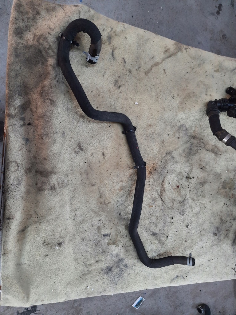 фото №1, Clio v 1.5bdci шланг wody wąż