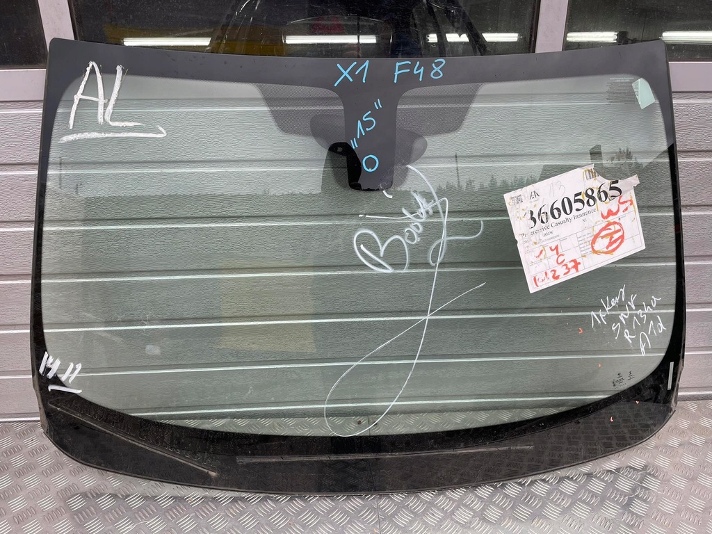фото №1, Bmw x1 f48 стекло лобовое перед
