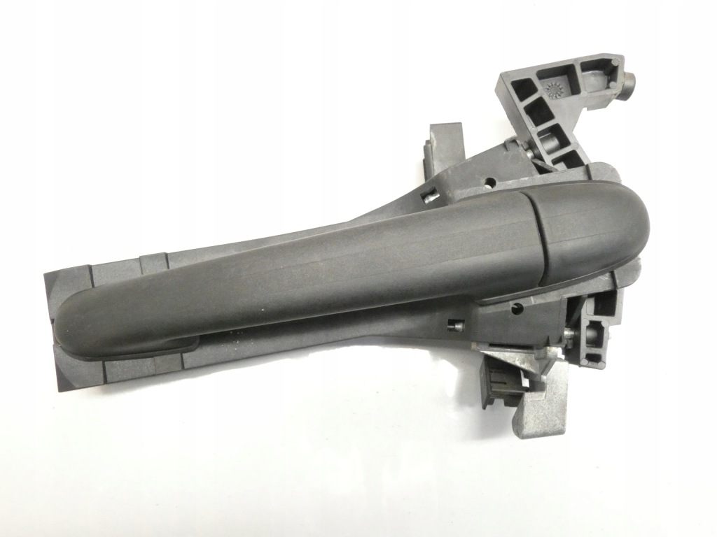 Купить Ручка наружная левая задний  mercedes a klasa w168 рестайлинг  01-05