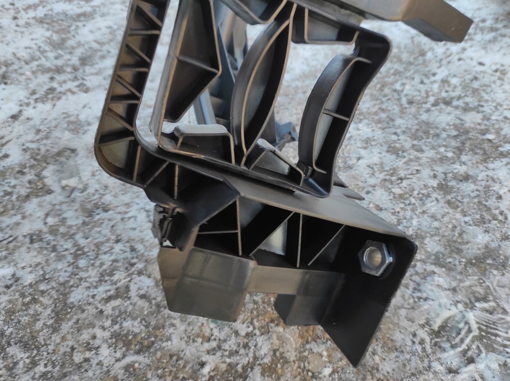 фото №6, Кронштейн фара правое audi q5 8r , 09.08-06.12 136504-8