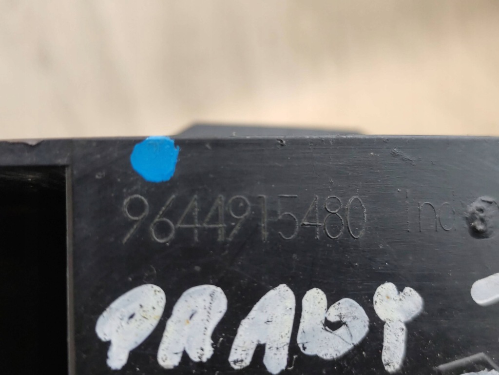 Купити Peugeot 307 cc 2003-2008 кронштейн  бампера праві задній 9644915480