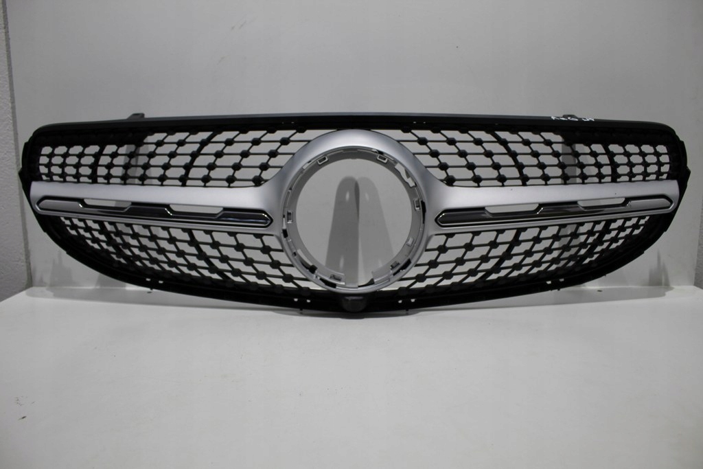 фото №1, Mercedes glc w253 x253 lift amg решётка радиатора идеальное состояние