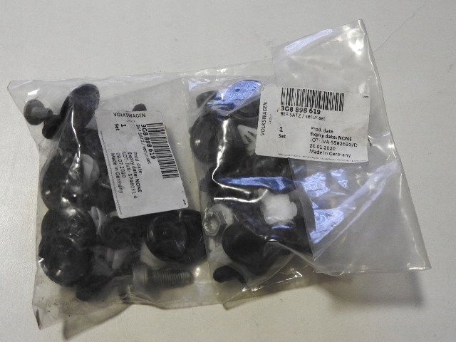 фото №1, Vw arteon набір monażowy штифти оббивка двері перед 3g8898619