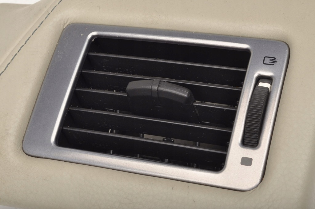 фото №6, Aston martin db9 решётка обдув 4g43-c04634-ccw