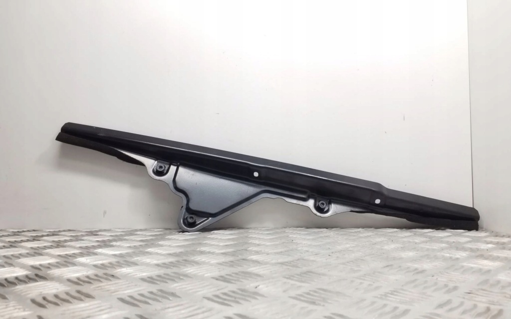 фото №1, 2010 audi a3 s3 8p запчасти салона автомобиля 8p781094