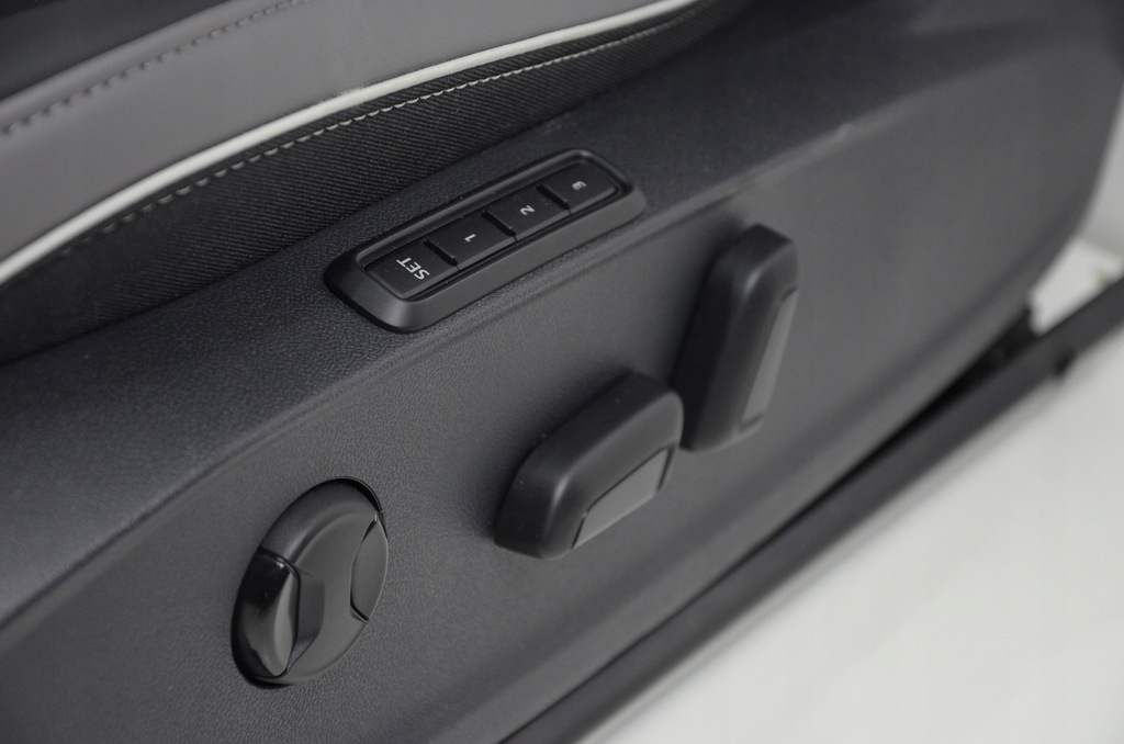 фото №4, Vw arteon r-line сиденья заднее сиденье обивка кожа 21r